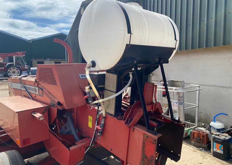 Massey Ferguson 139 Baler