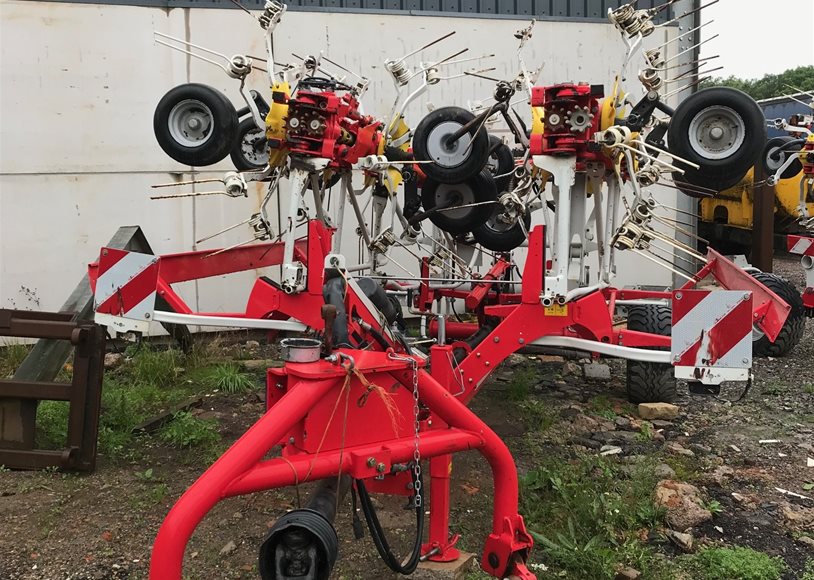 Pottinger HIT 12.14T Hay Tedder