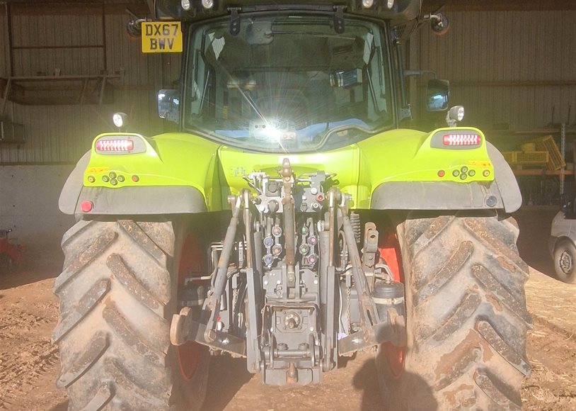 Claas ARION 650 Tractor