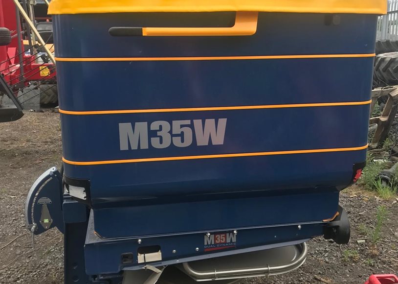 Bogballe M35W BASE Broadcaster