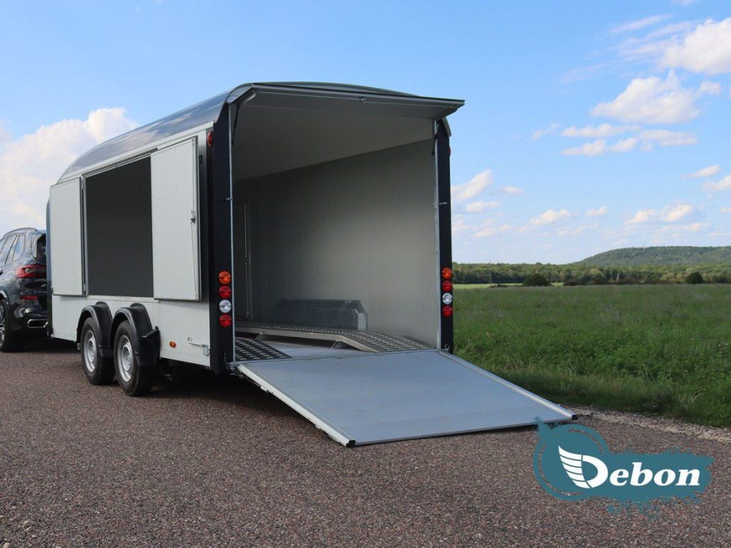 Debon C800 Box Trailer