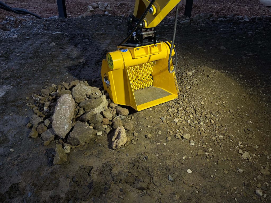 Gyru Star 3-60E Screening Bucket