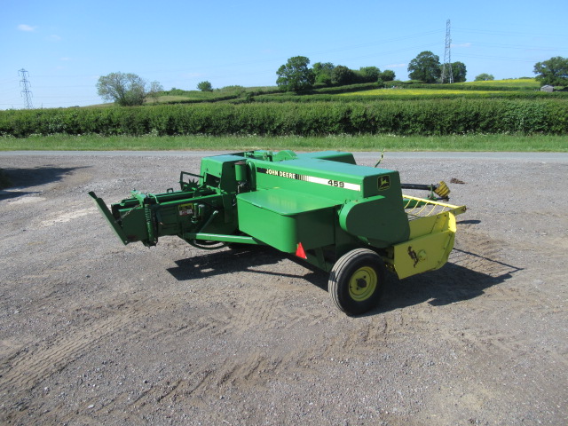 John Deere 459 conventional baler