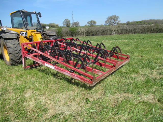 Moulton big bale grab