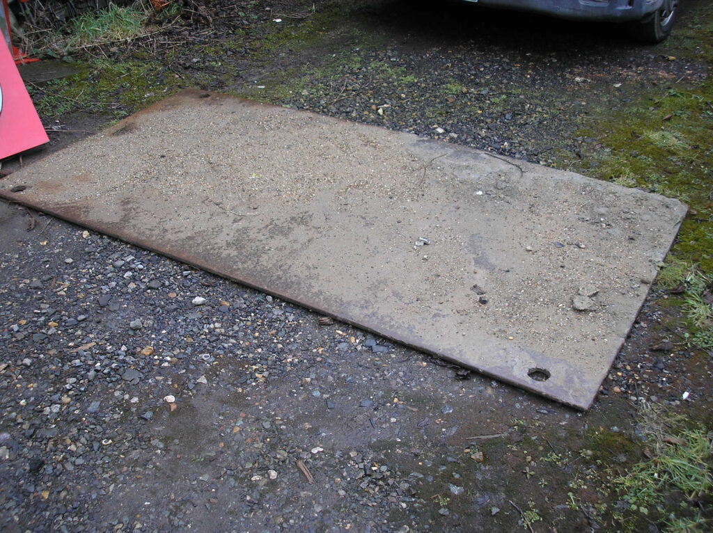 STEEL ROAD PLATE
