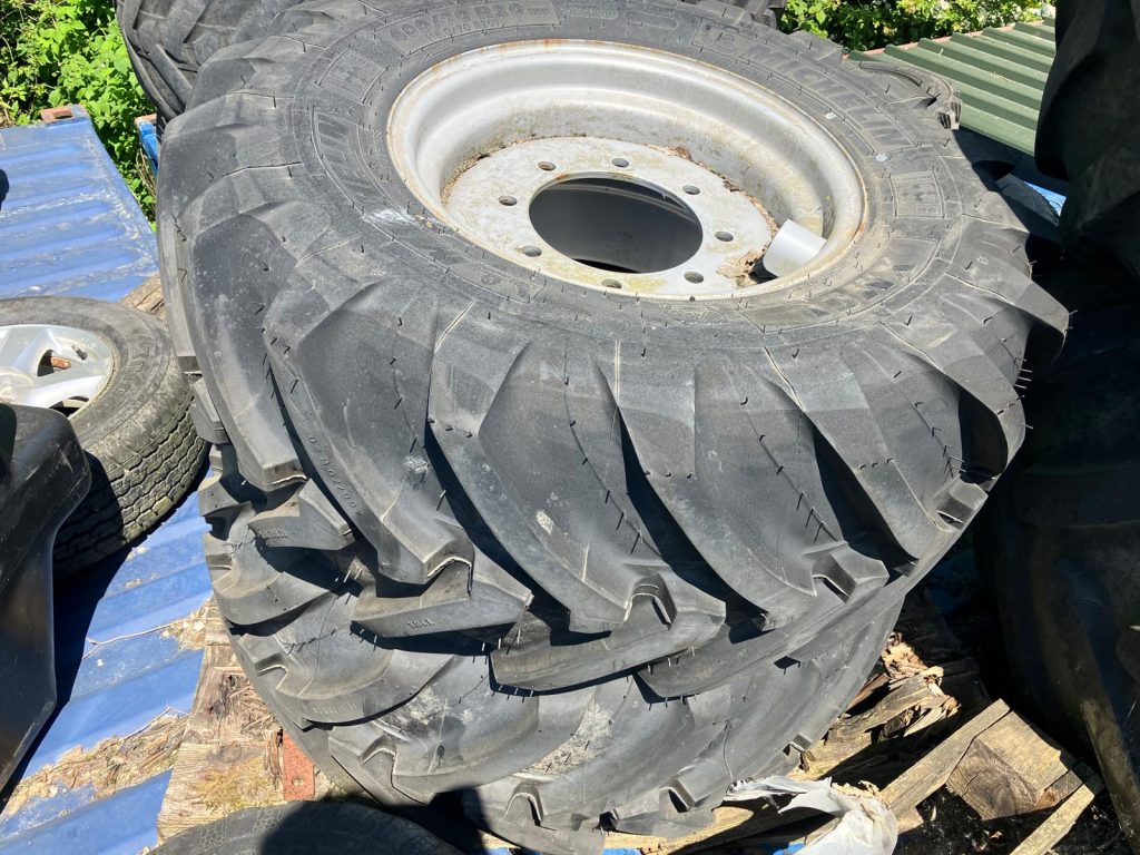 20″ Manitou Wheels & Tyres