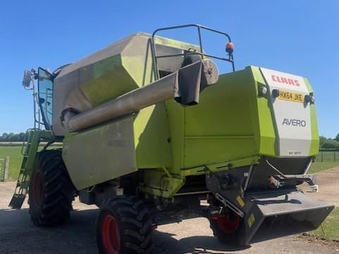 CLAAS AVERO 240