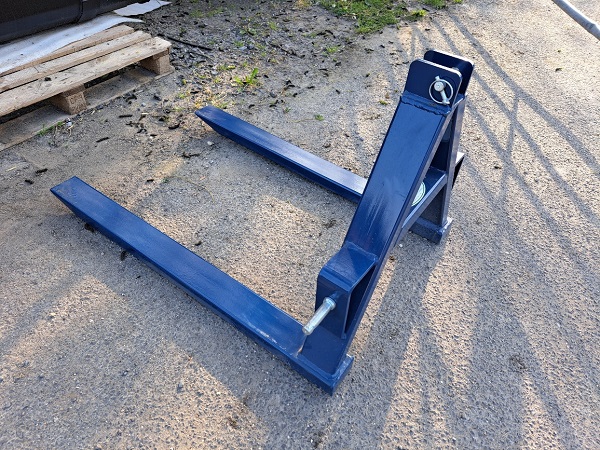 1000 kg pallets forks