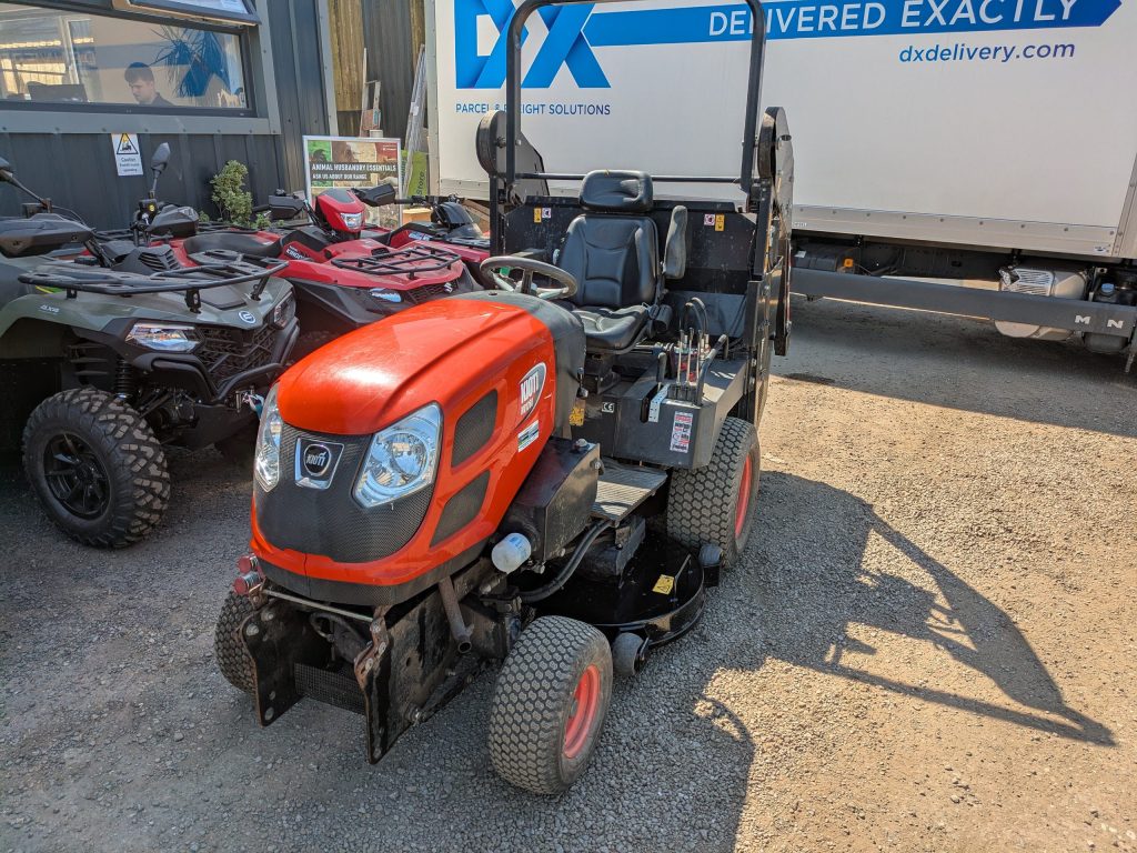 Kioti WD1260 with Mower Deck, Collection Box & Electric Tip