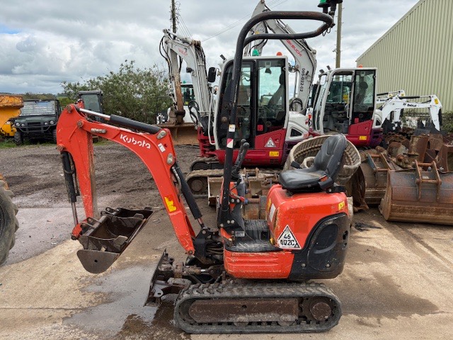 KUBOTA K 008-3