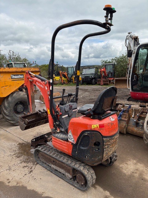 KUBOTA K 008-3