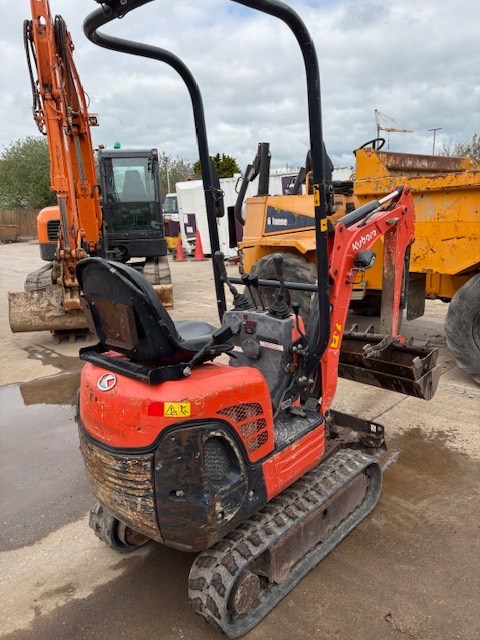 KUBOTA K 008-3