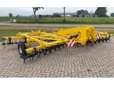 CLAYDON DEMO 63M TERRASTAR