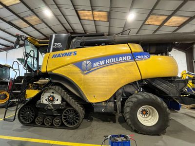 2017 NEW HOLLAND CR890 T4B TRACK COMBINE