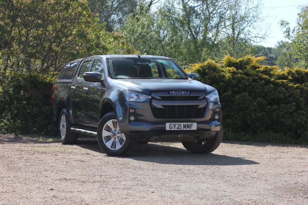 ISUZU D-MAX 2021 (21)