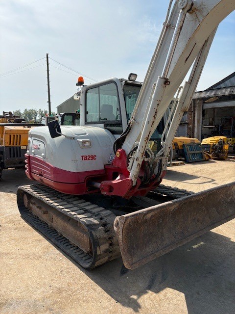 TAKEUCHI TB 290