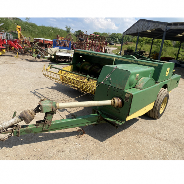 John Deere 456 Conventional Baler