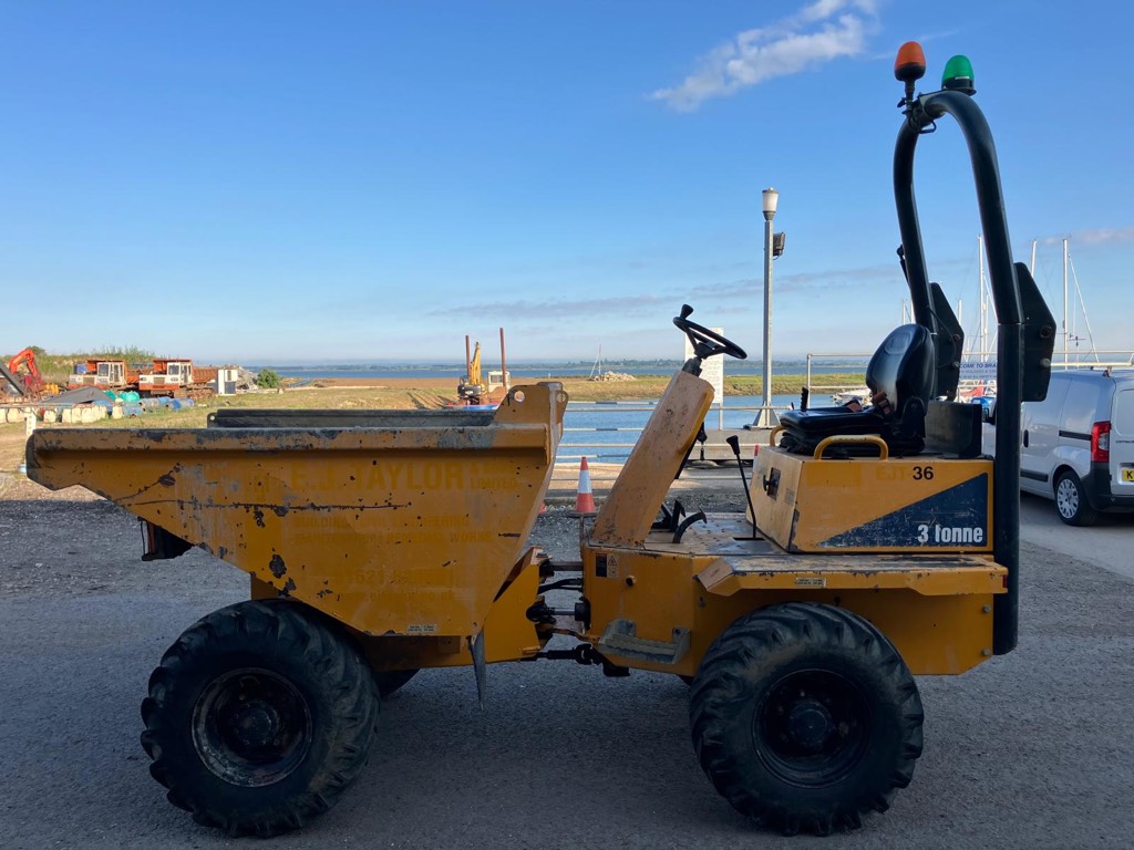 THWAITES 3000 3T