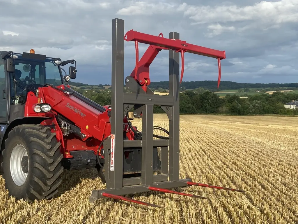Agriweld big square bale grab, 2024
