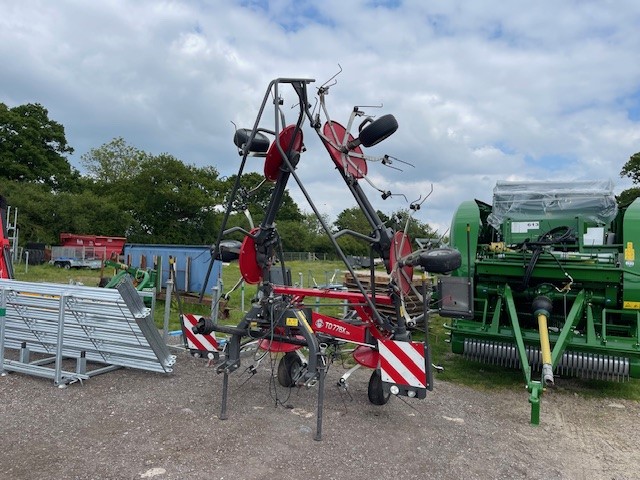 MASSEY TD776X TEDDER