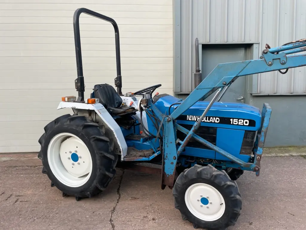 New Holland 1520, 09/1995, 7,654 hours