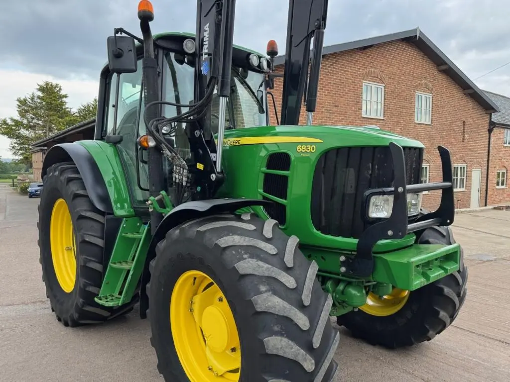John Deere 6830, 03/2011, 5,706 hours