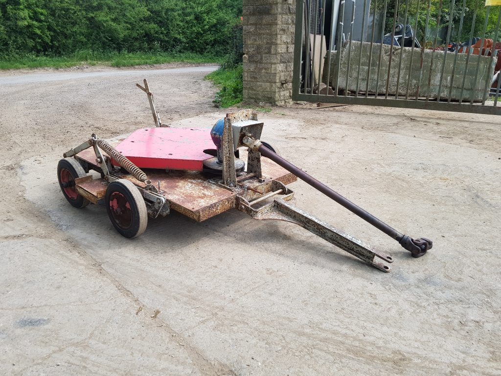Bantam Tow Behind Topper