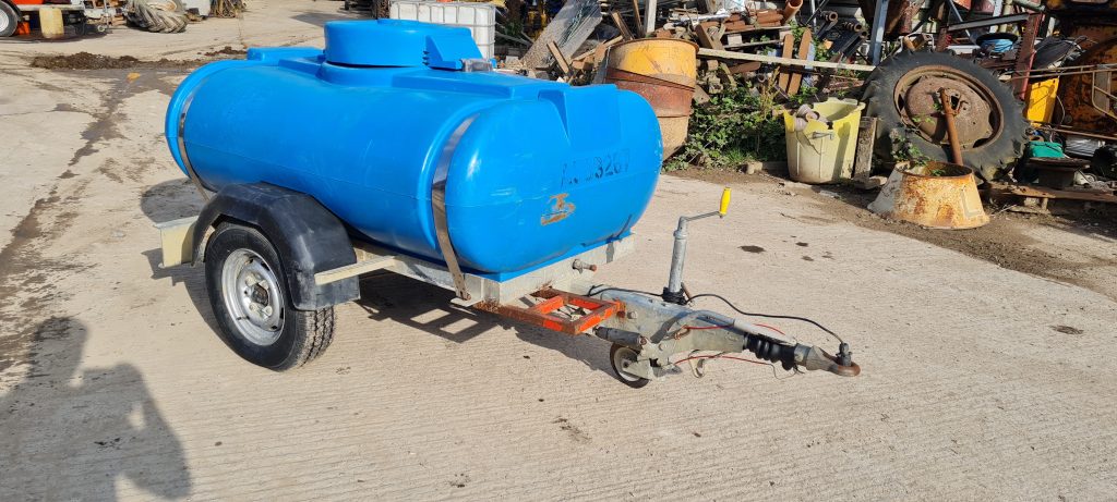 1000 Litre Water Bowser