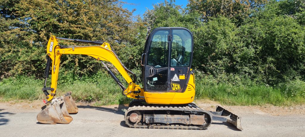 JCB 8025 cts Mini Digger