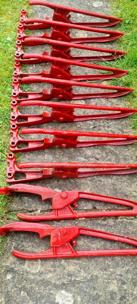 Pea Lifters