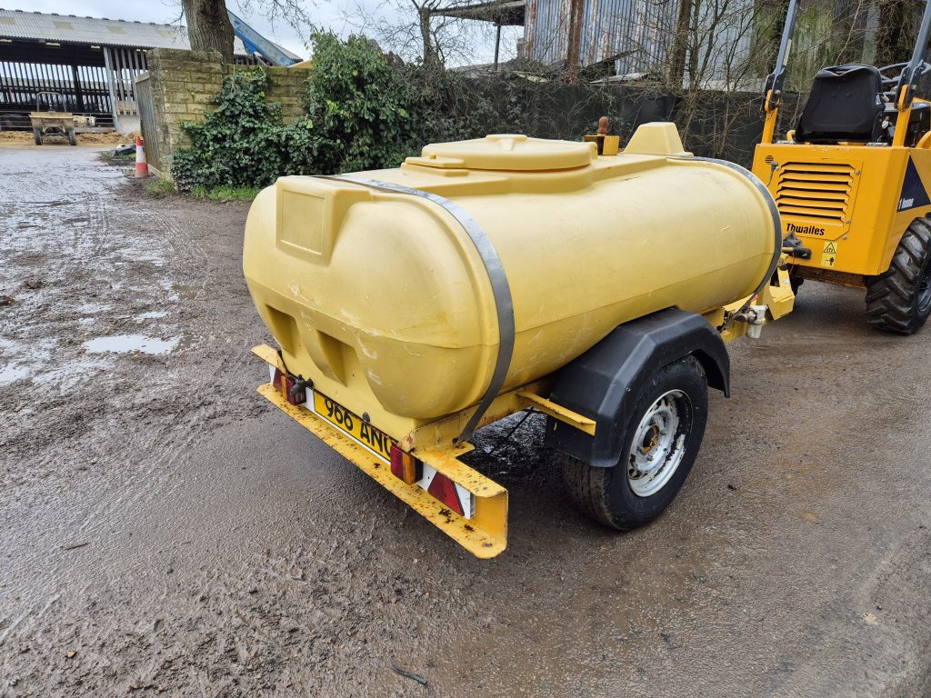 1000 Litre Water Bowser