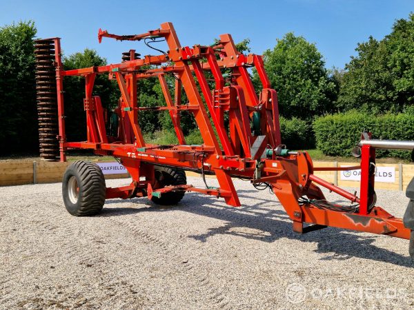 Kverneland 6m Trailed Auto-Reset Subsoiler