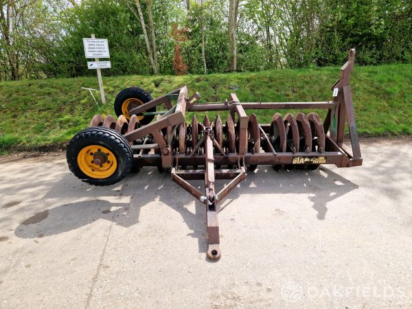 Cousins 3m single row land packer