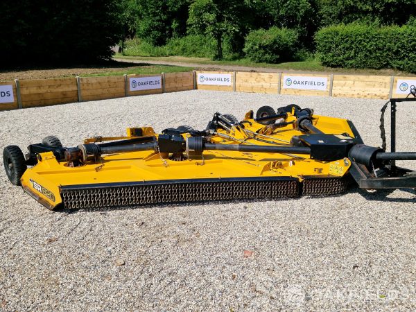 2020 McConnel SR620 Batwing Topper