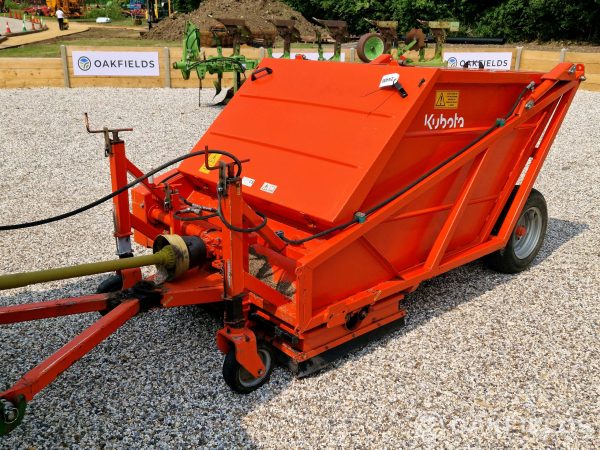 2017 Kubota Tomlin TSC120 trailed Sweeper Collector