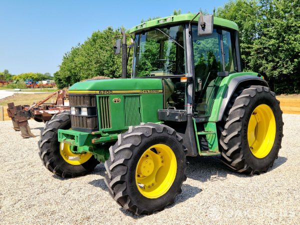 1996 John Deere 6200 4WD Tractor