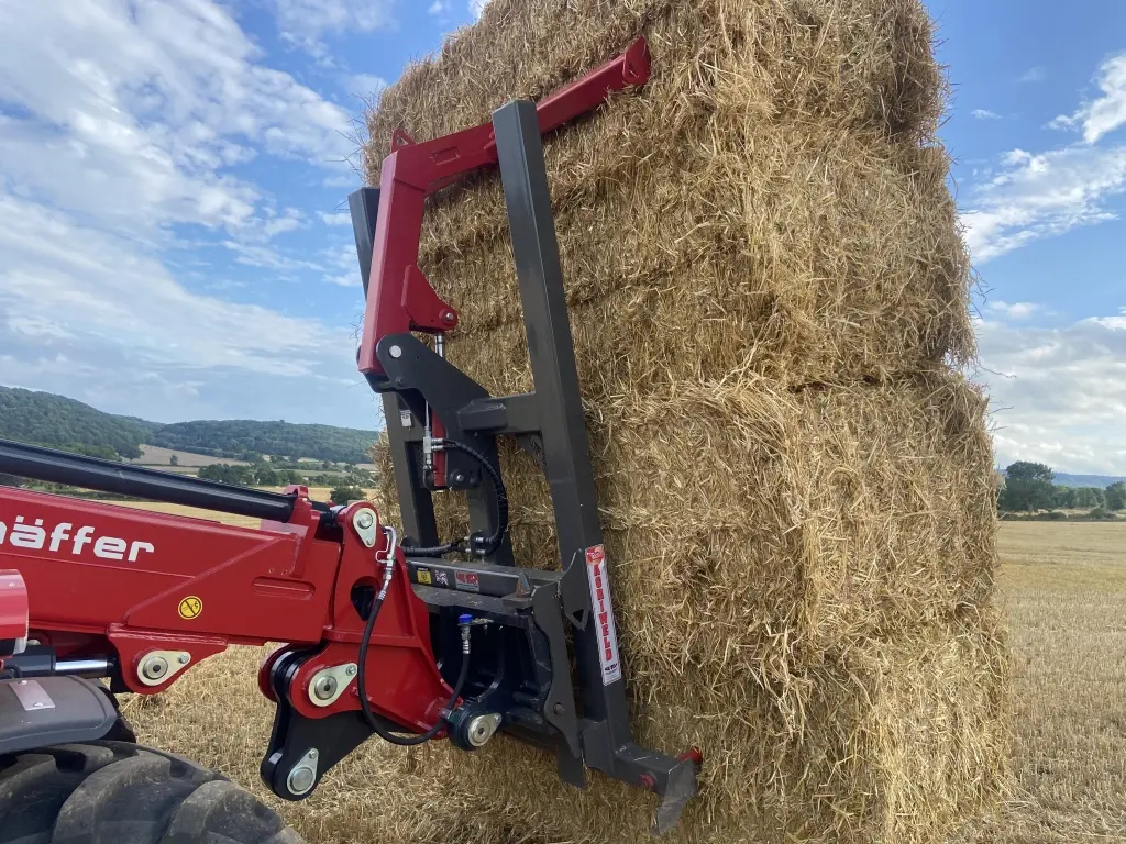 Agriweld big square bale grab, 2024