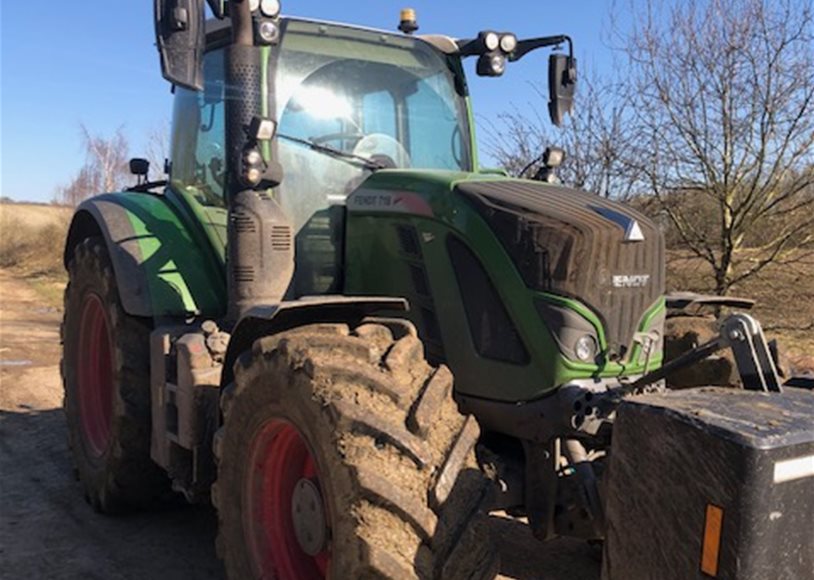 Fendt 718 Tractor