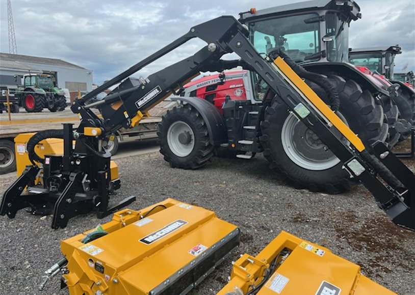 Mc Connell PA7285T Hedgecutter
