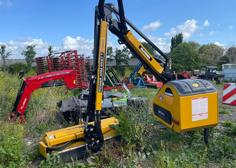 Mc Connell PA6567T Hedgecutter