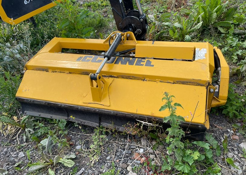 Mc Connell PA6567T Hedgecutter