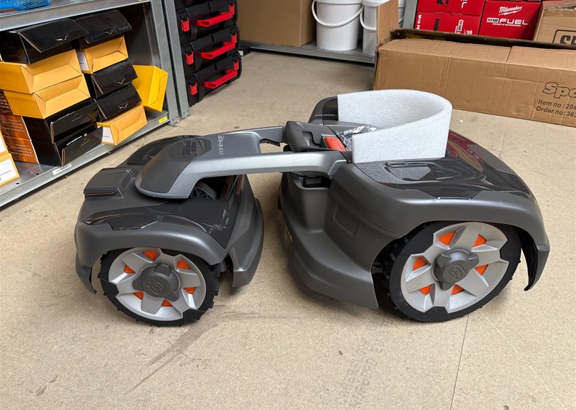 Husqvarna 435X Robotic Mower