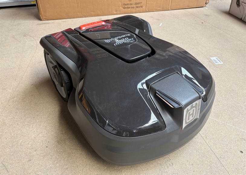 Husqvarna 305 Robotic Mower