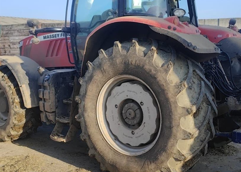 Massey Ferguson 7726EXD6 Tractor