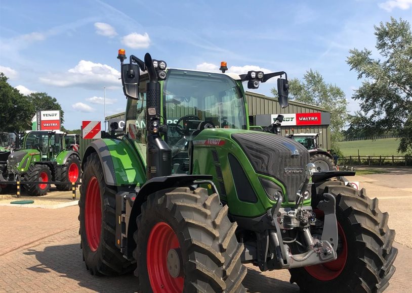 Fendt 718 Tractor