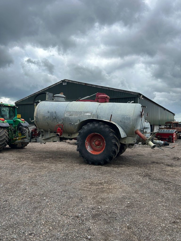 Pichon Slurry Tanker