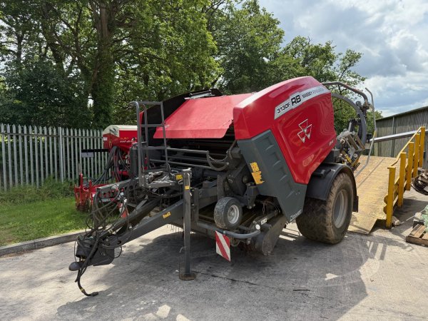 Massey Furguson 3130F RB