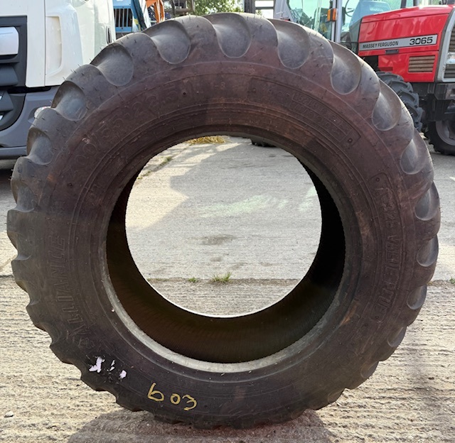 Alliance A-328 Value Plus Flotation Tyre