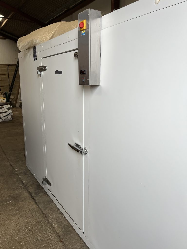 Williams walk in chiller/ cold room with Shelving