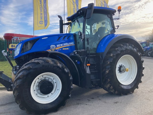 NEW HOLLAND T7.315 HD TRACTOR